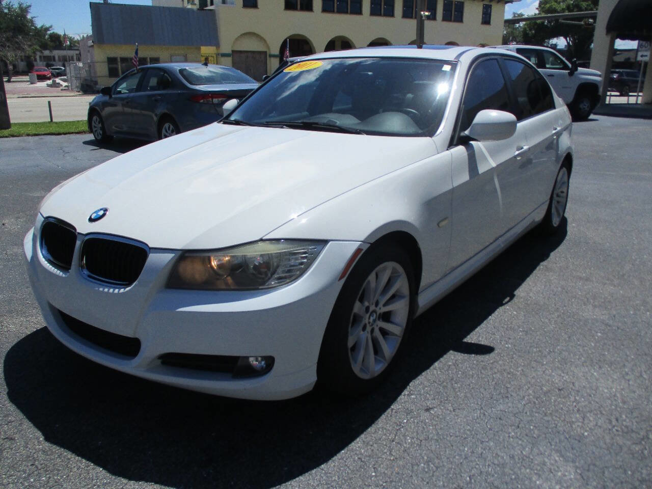 Used 2011 BMW 328i Sedan RWD image 4