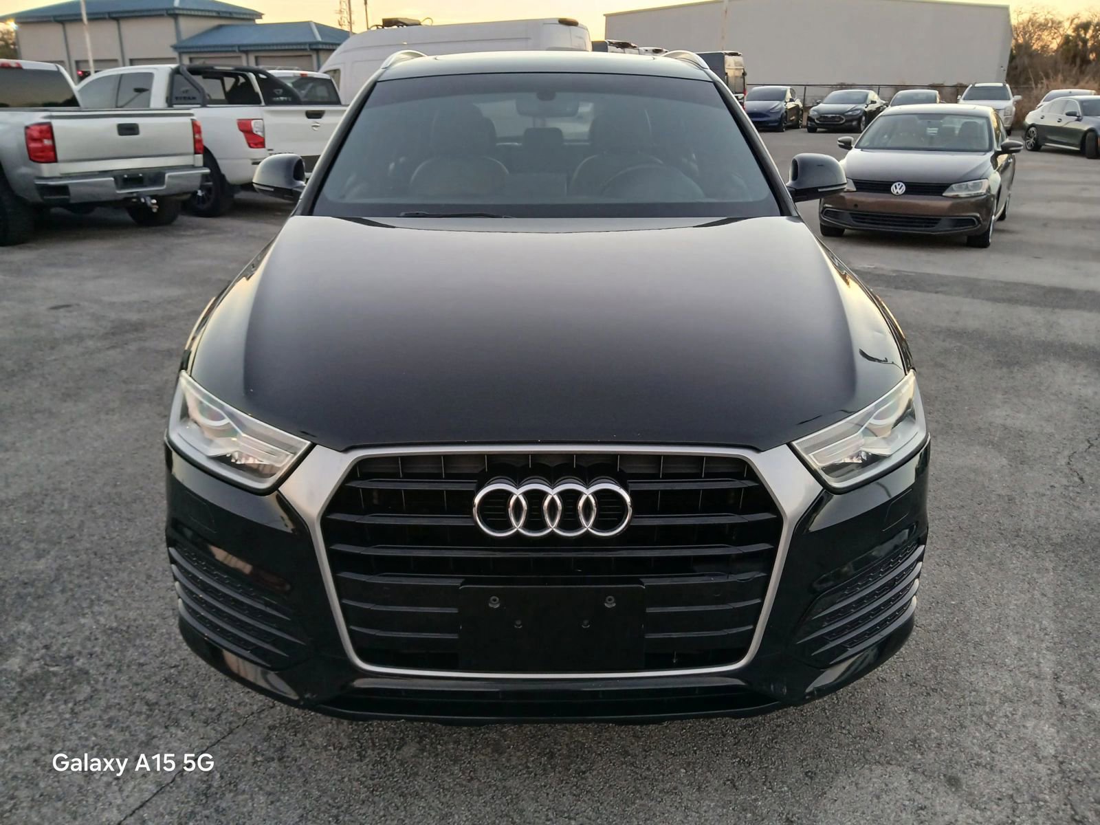 Used 2018 Audi Q3 2.0T Premium FWD image 3