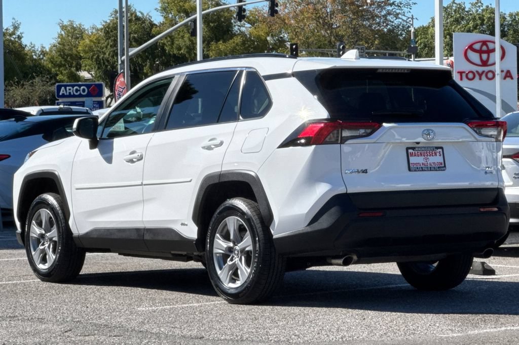 Certified 2025 Toyota RAV4 XLE AWD/4WD image 5