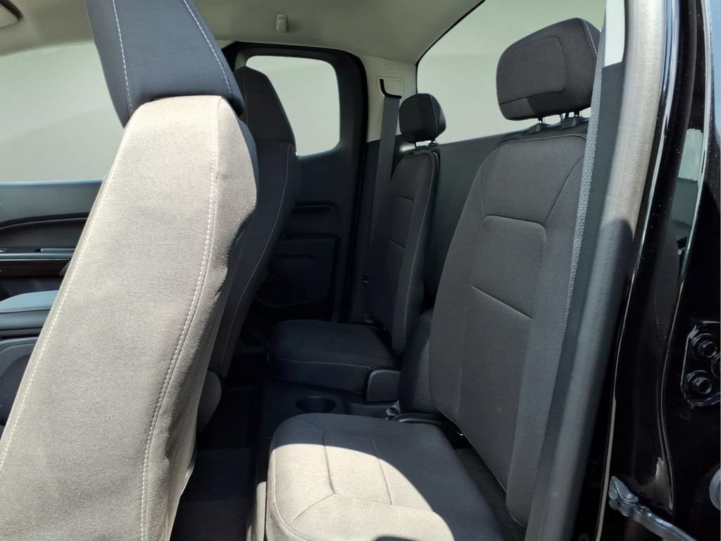 Used 2016 GMC Canyon SLE RWD image 5