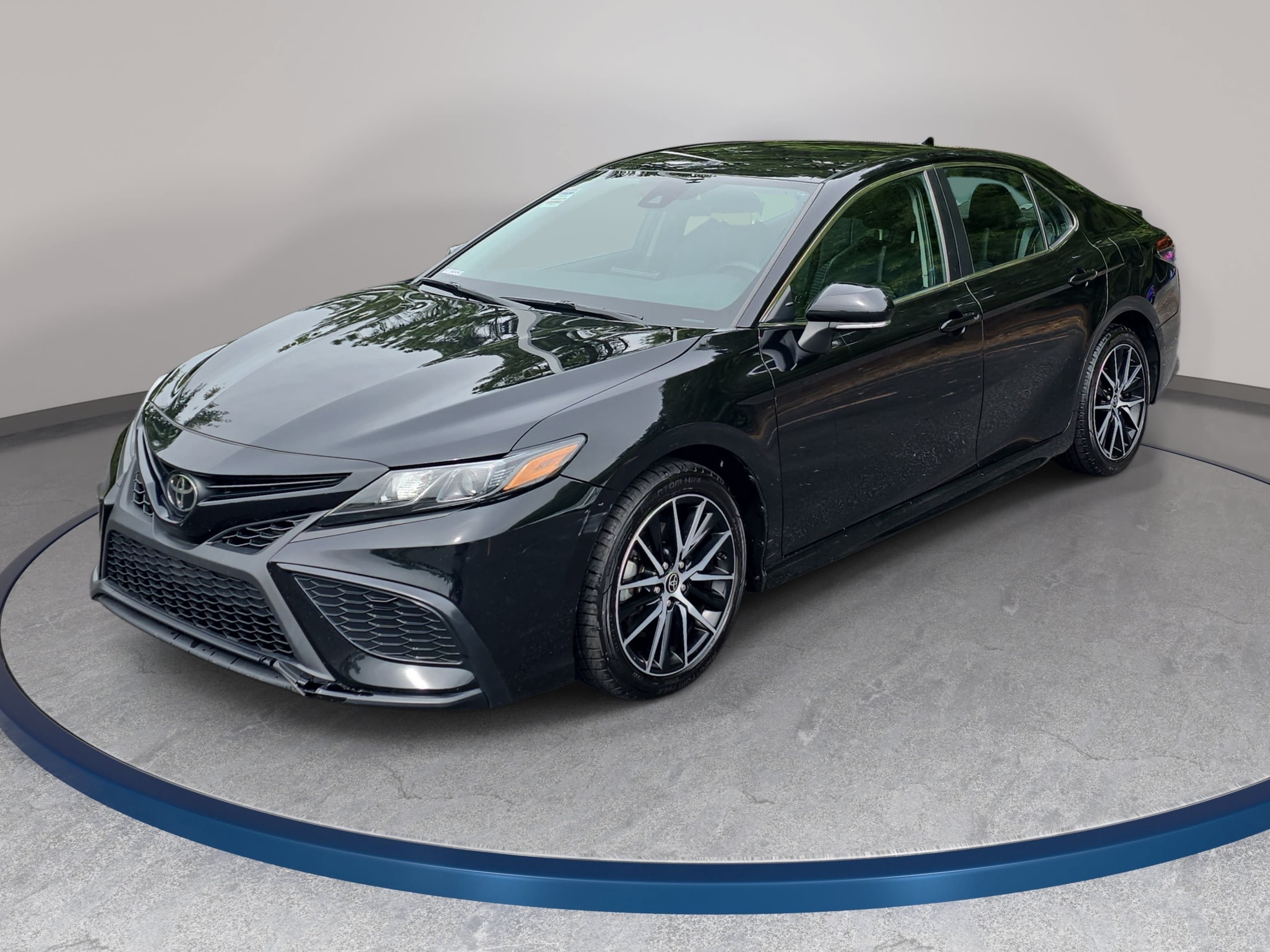 Used 2023 Toyota Camry SE