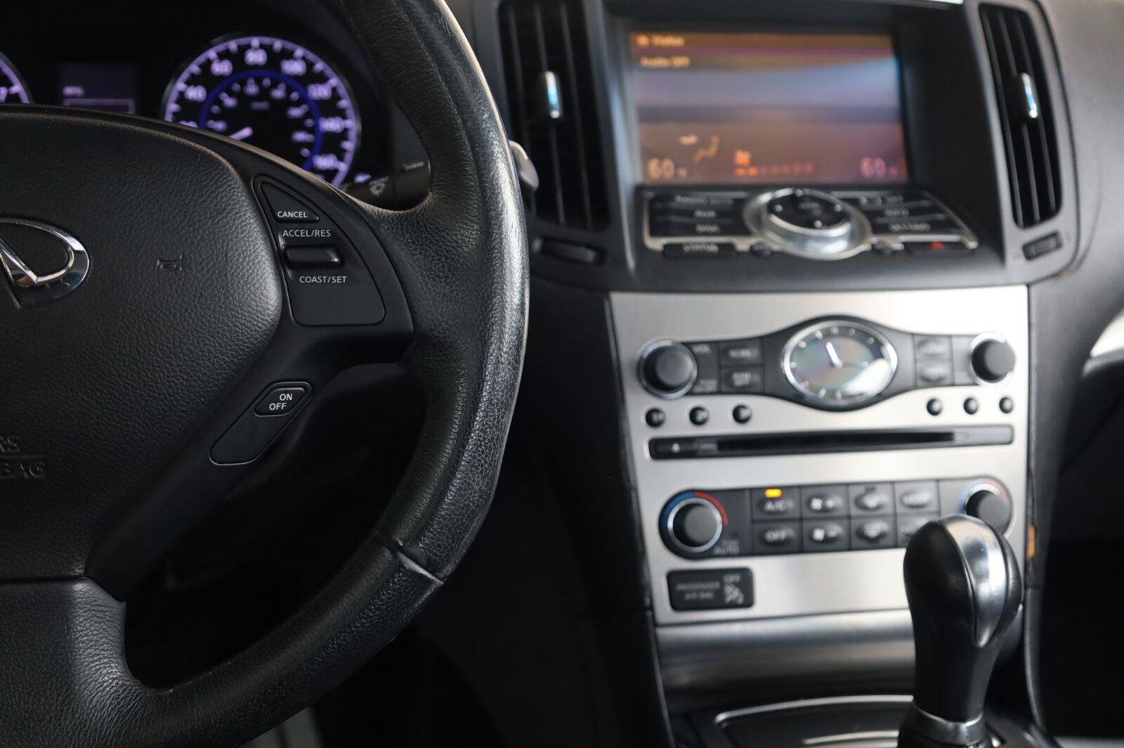 Used 2012 INFINITI G25 x AWD/4WD image 32