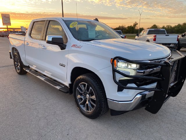 Used 2022 Chevrolet Silverado 1500 LT w/ Z71 Off-Road Package AWD/4WD image 8