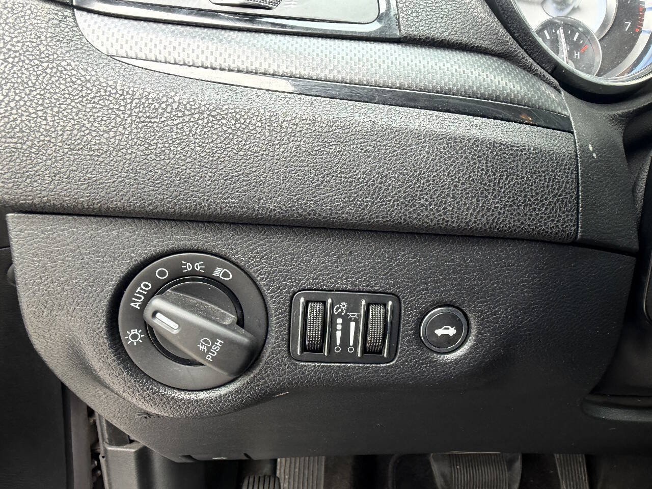 Used 2014 Chrysler 300 S AWD/4WD image 25