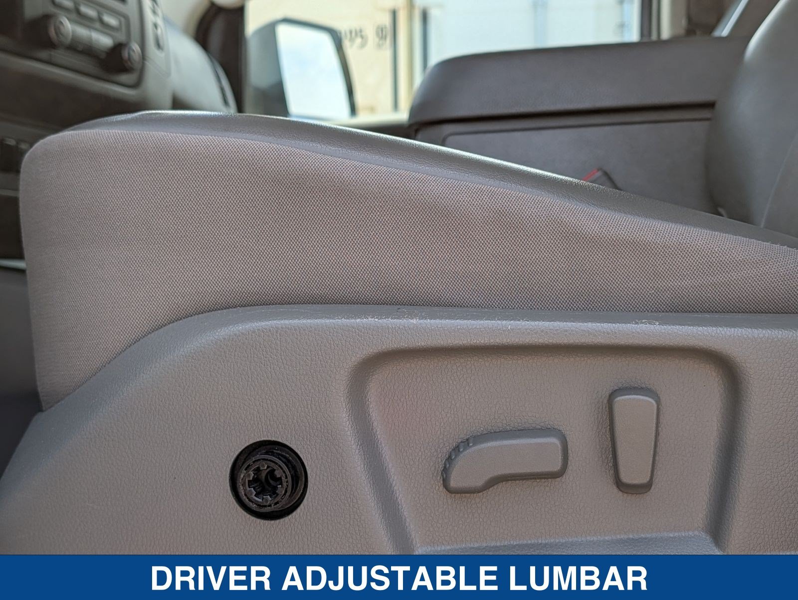 Used 2013 Nissan NV 3500 SV w/ Technology Pkg RWD image 21
