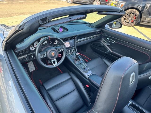 Used 2019 Porsche 911 Carrera GTS RWD image 19