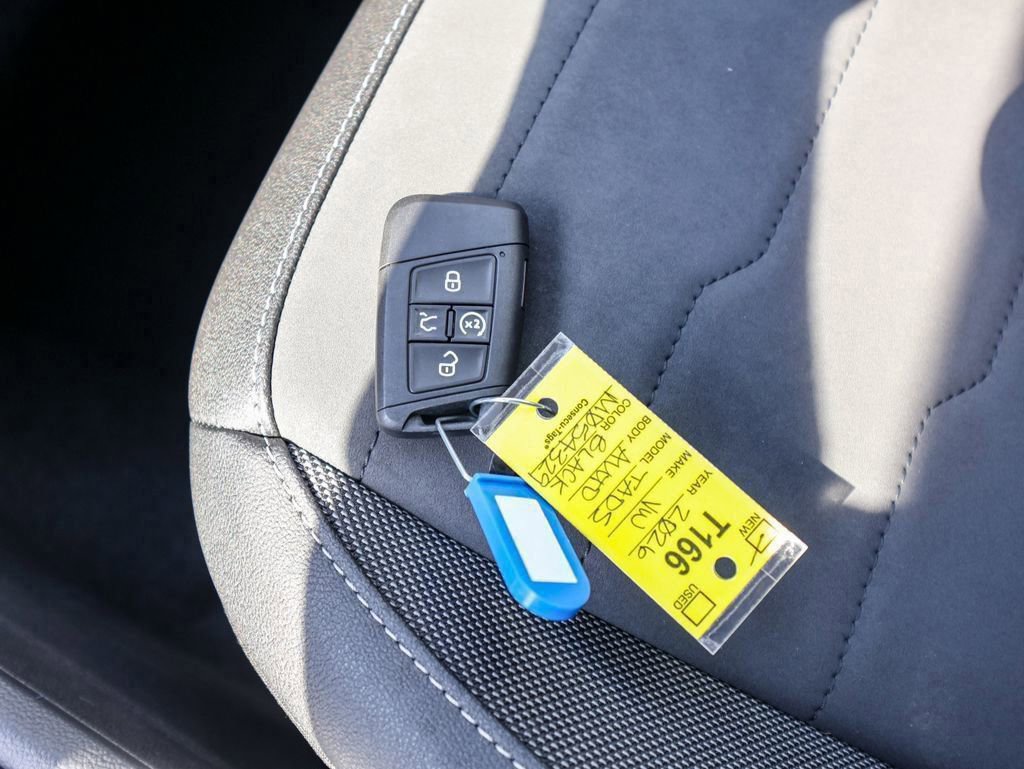 New 2026 Volkswagen Taos SE image 26