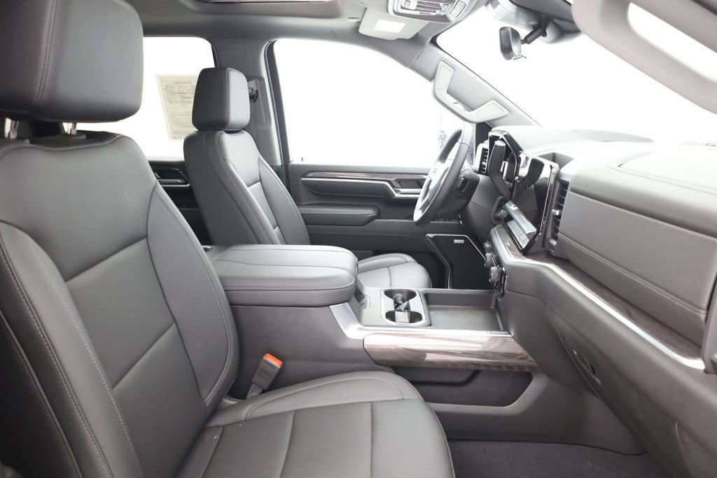 Used 2024 Chevrolet Silverado 3500 LTZ w/ LTZ Plus Package image 20