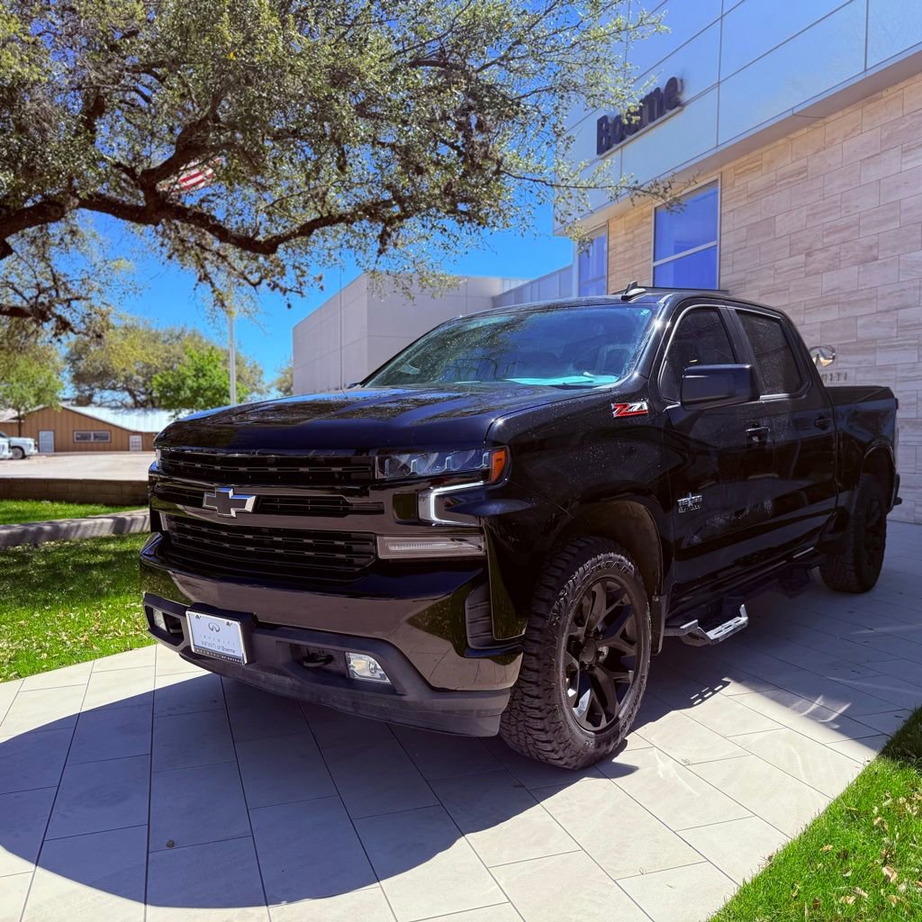 Used 2021 Chevrolet Silverado 1500 RST image 2