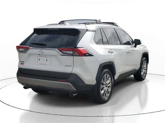 Used 2025 Toyota RAV4 Limited image 4