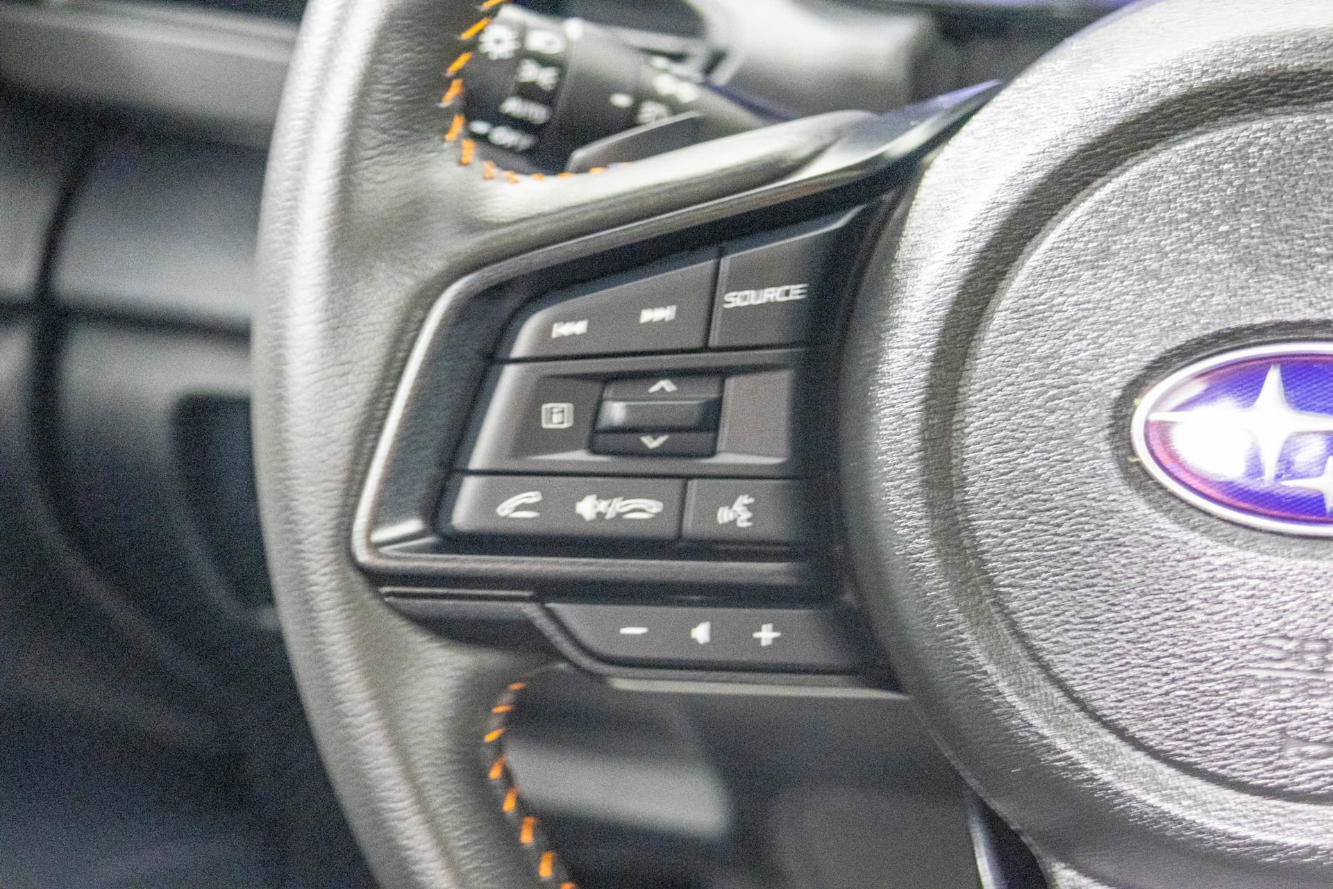 Used 2025 Subaru Crosstrek 2.5i Limited w/ Crosstrek Mirror Package image 25