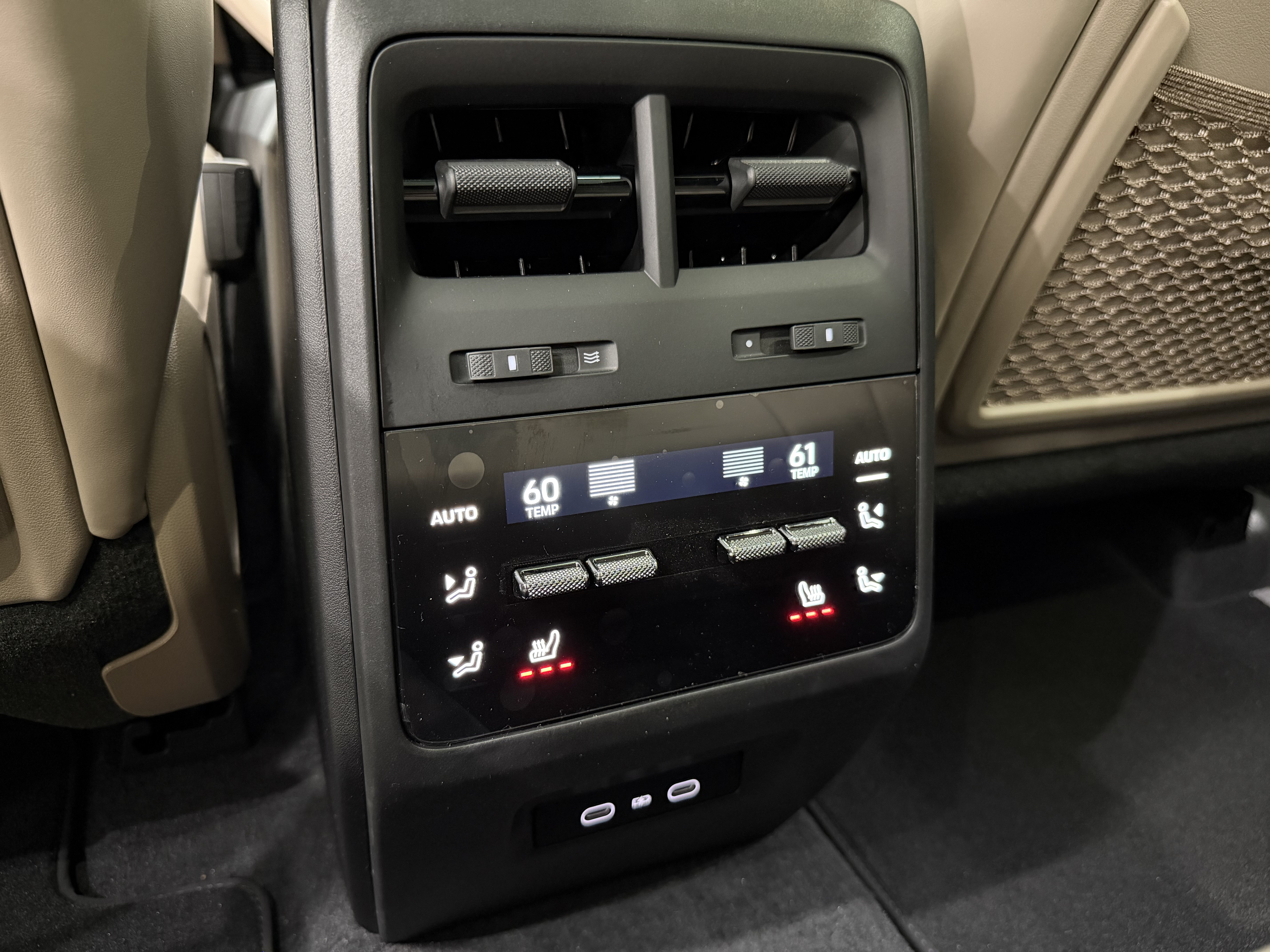 New 2026 Porsche Macan 4 Electric AWD/4WD image 21