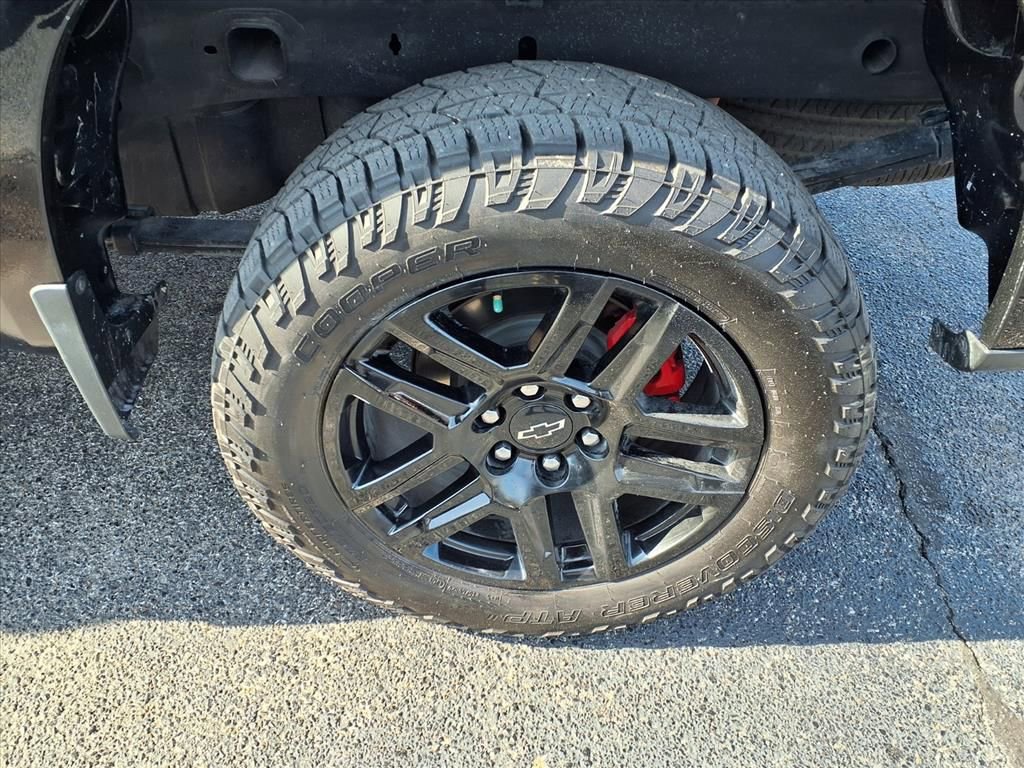 Used 2023 Chevrolet Silverado 1500 Custom Trail Boss image 30