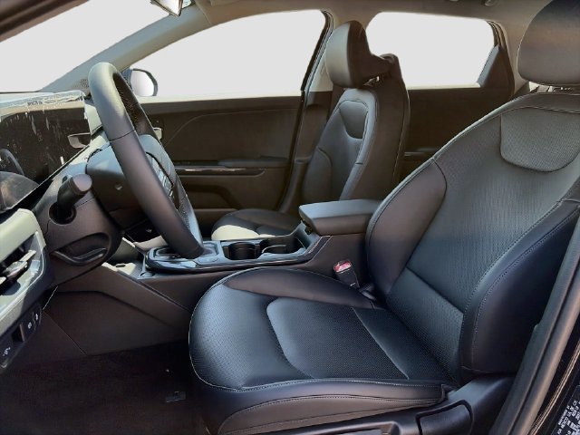 New 2026 Kia K4 EX FWD image 19