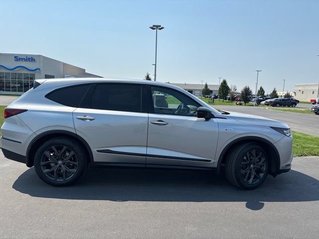 Used 2023 Acura MDX A-Spec AWD/4WD image 2
