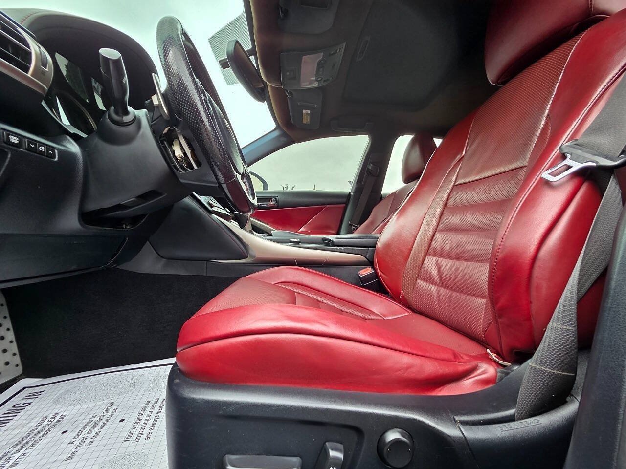 Used 2016 Lexus IS 200t w/ F Sport Package RWD image 34