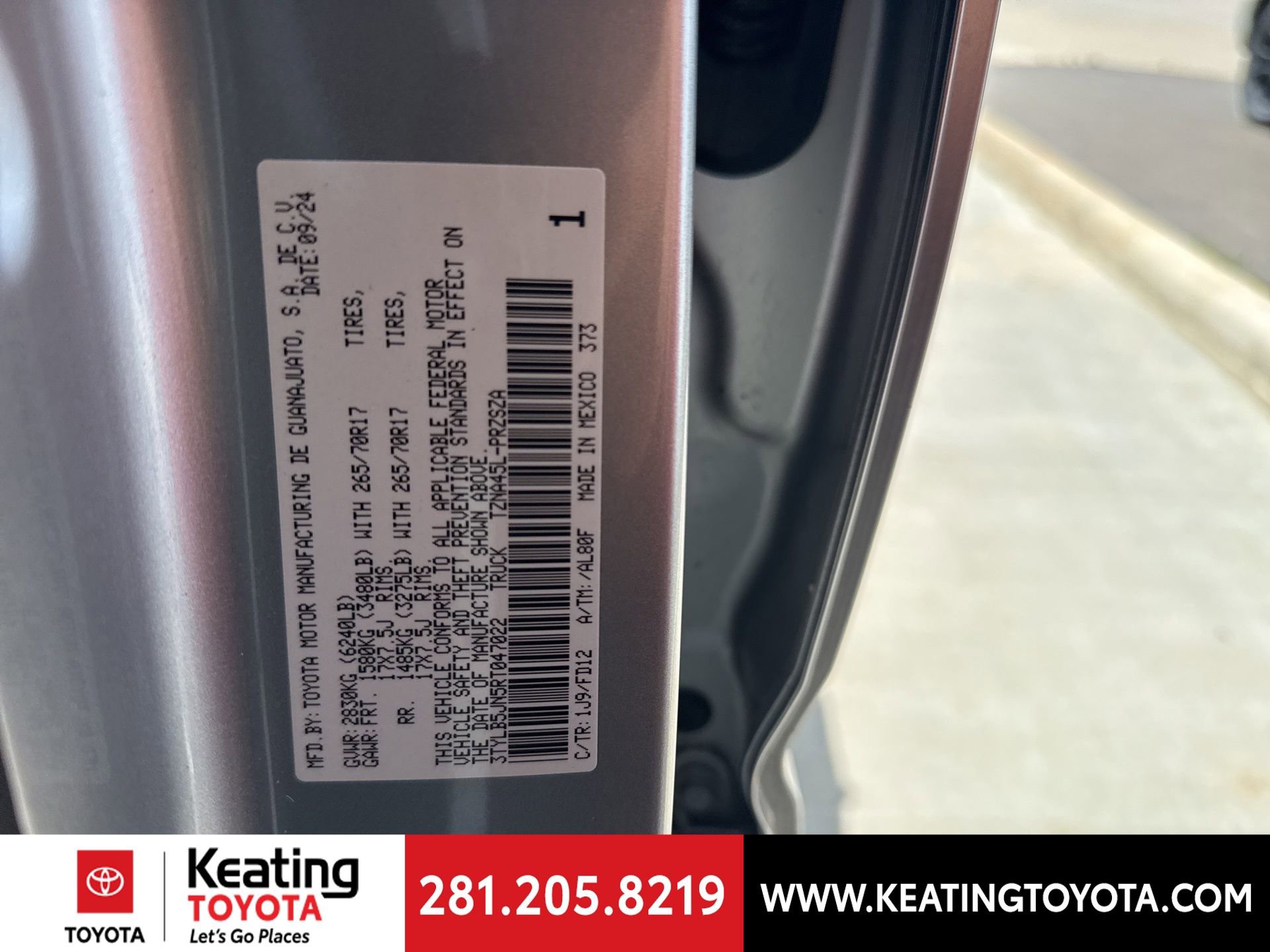 Certified 2024 Toyota Tacoma TRD Off-Road image 27