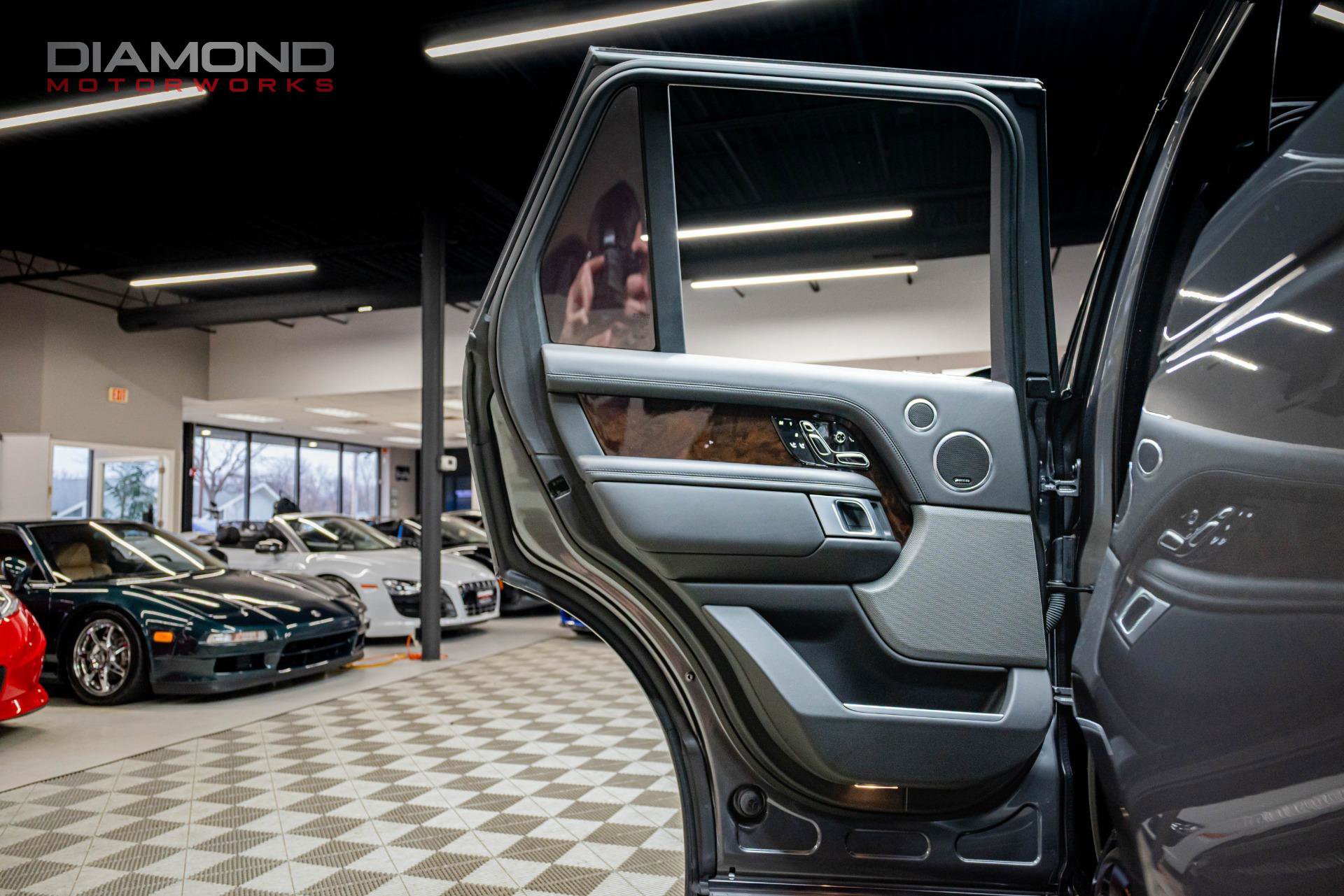 Used 2019 Land Rover Range Rover Autobiography image 96