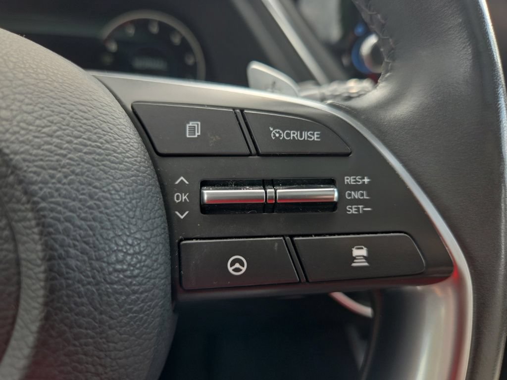 Used 2023 Hyundai Sonata Limited w/ Preferred Accessory Package FWD image 24