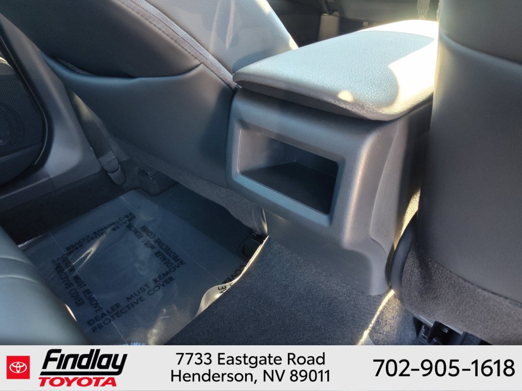 Used 2024 Toyota Camry SE FWD image 13