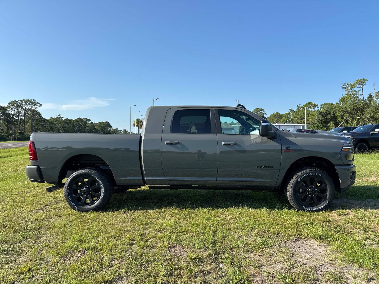 New 2026 RAM 2500 Laramie AWD/4WD image 2