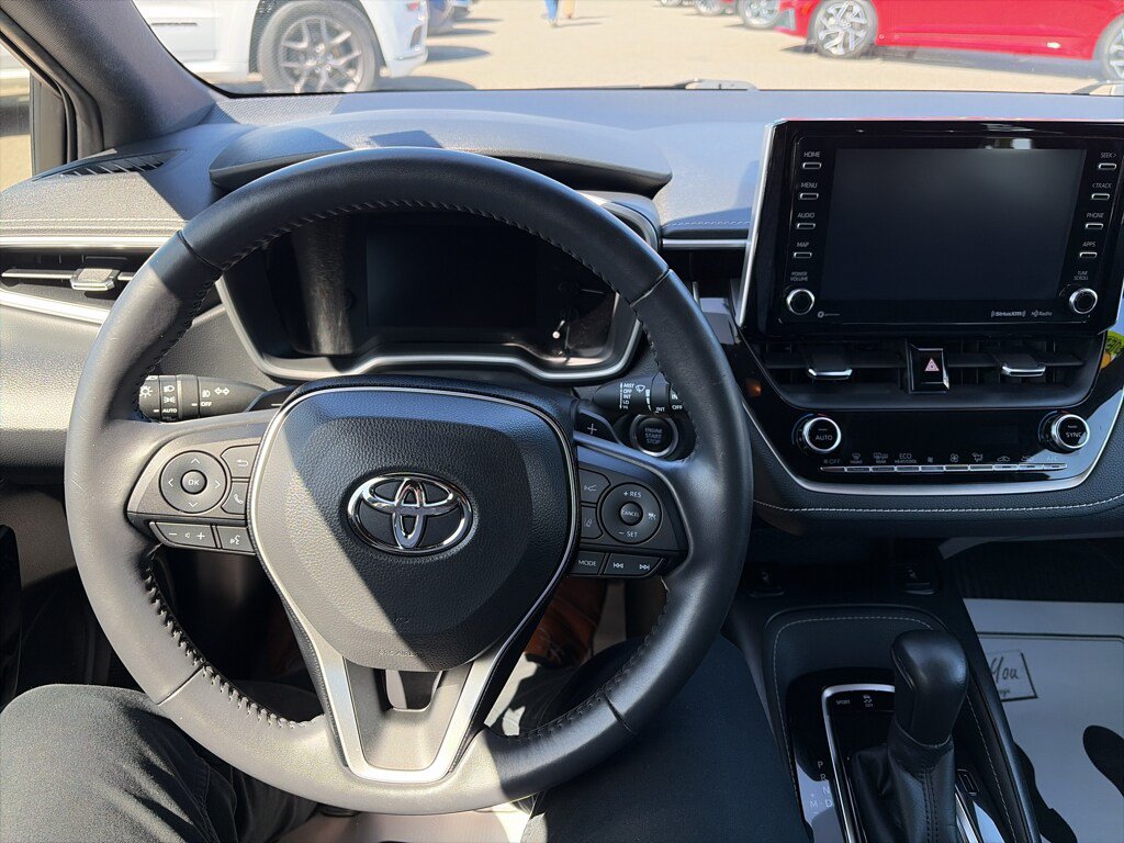 Used 2020 Toyota Corolla XSE FWD image 11