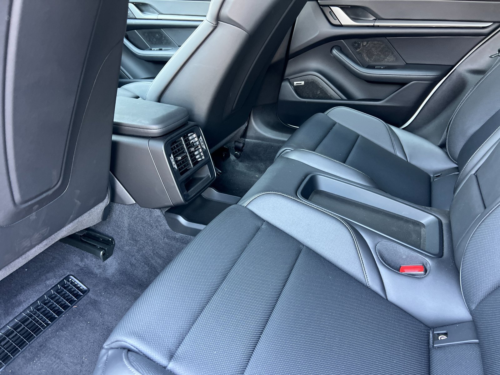 New 2026 Porsche Taycan AWD/4WD image 13