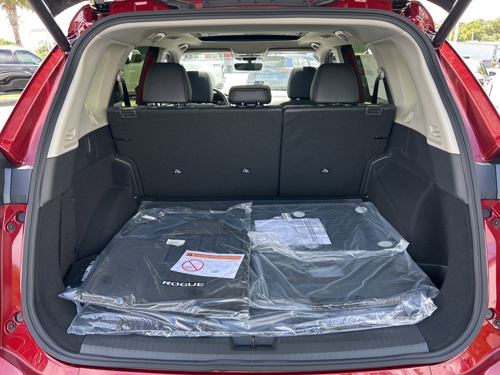 Used 2026 Nissan Rogue Dark Armor FWD image 51