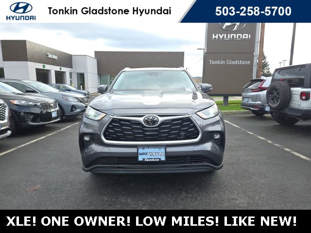 Used 2022 Toyota Highlander XLE image 4