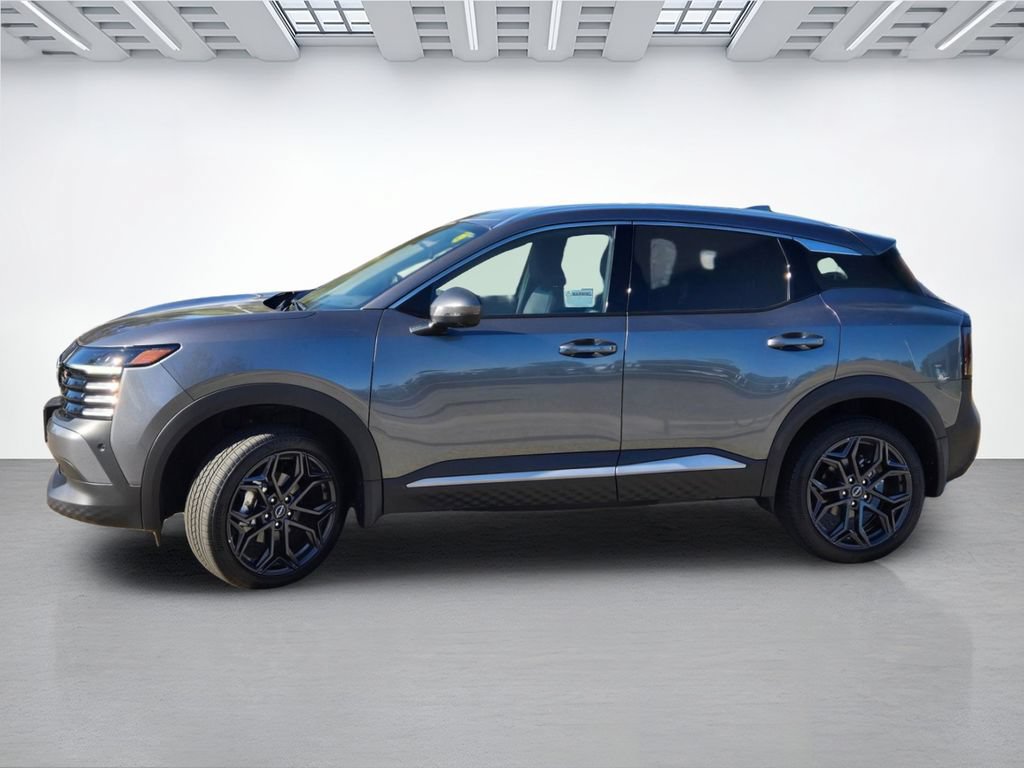 Certified 2025 Nissan Kicks SR FWD image 7