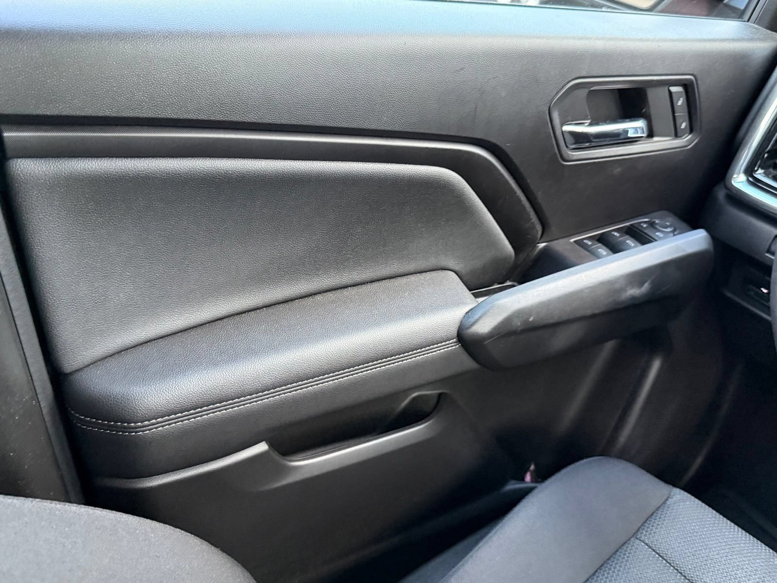 Used 2023 GMC Canyon Elevation w/ Convenience Package RWD image 32
