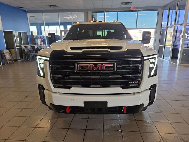 Used 2024 GMC Sierra 2500 AT4 w/ AT4 Premium Plus Package image 3