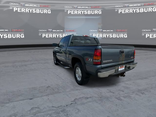 Used 2007 GMC Sierra 1500 SLE w/ Extended Cab Value Package AWD/4WD image 6