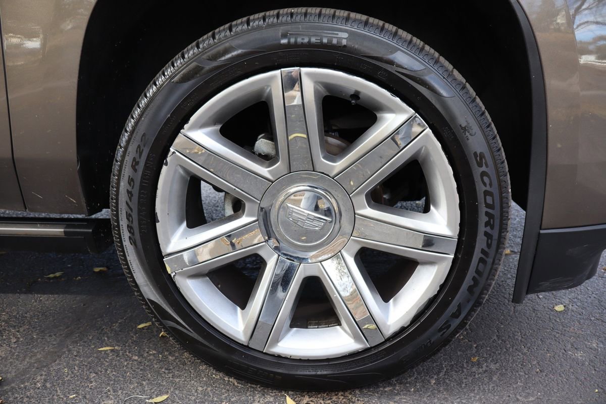 Used 2016 Cadillac Escalade ESV Premium image 46