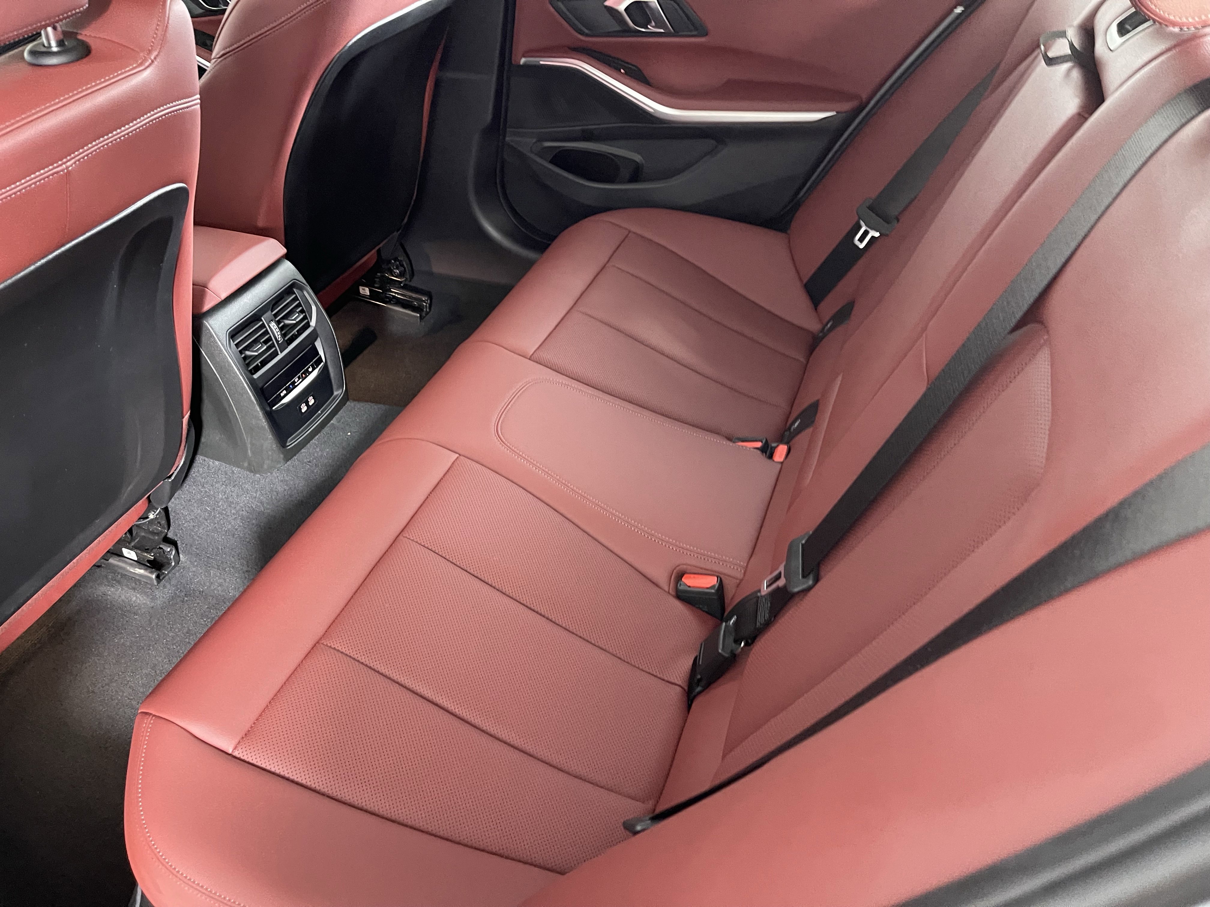 Certified 2024 BMW 330i xDrive Sedan w/ Premium Package image 17