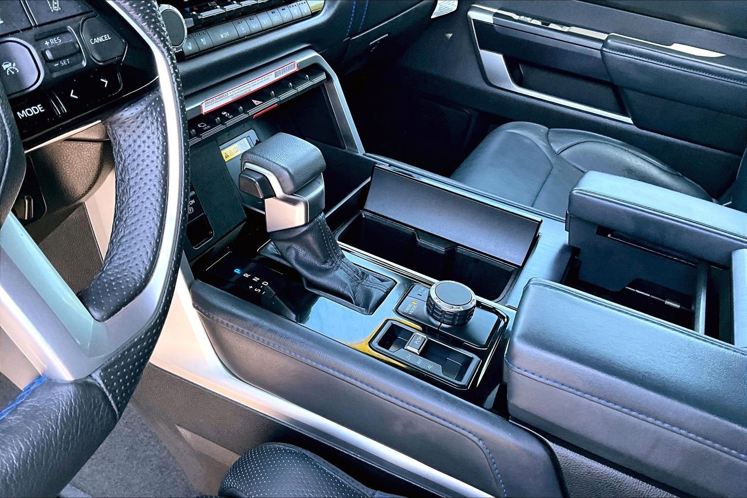 Used 2022 Toyota Tundra Platinum AWD/4WD image 16