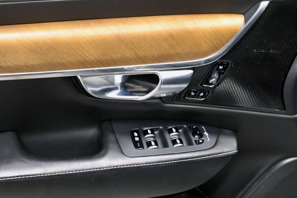 Used 2019 Volvo S90 T6 Inscription w/ Advanced Package image 23