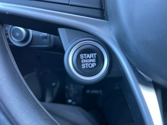 Used 2017 Alfa Romeo Giulia Ti image 18