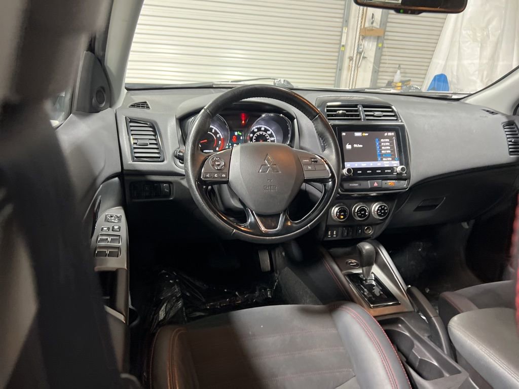 Used 2023 Mitsubishi Outlander Sport SE image 18