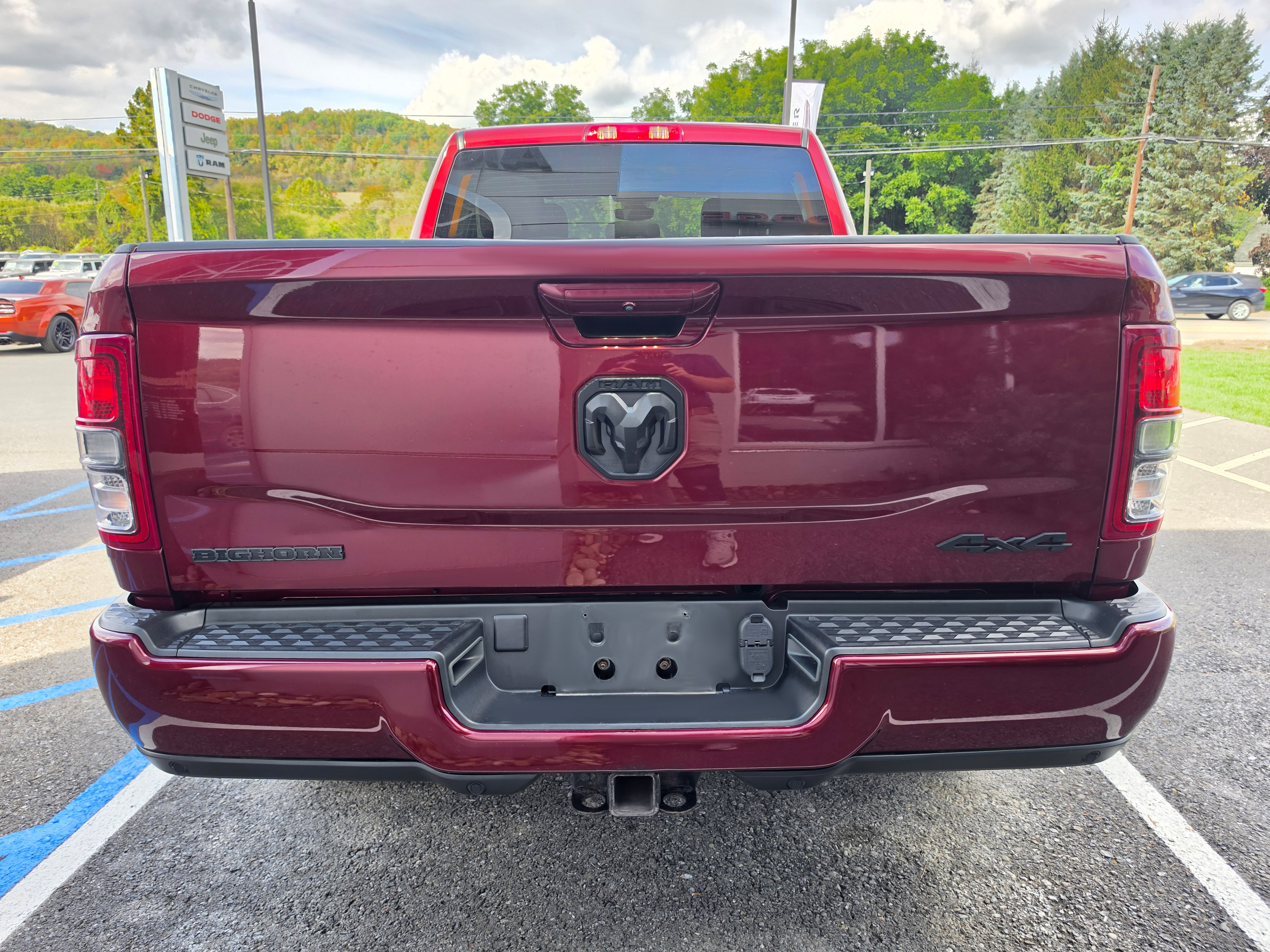 Used 2022 RAM 2500 Big Horn w/ Night Edition AWD/4WD image 4