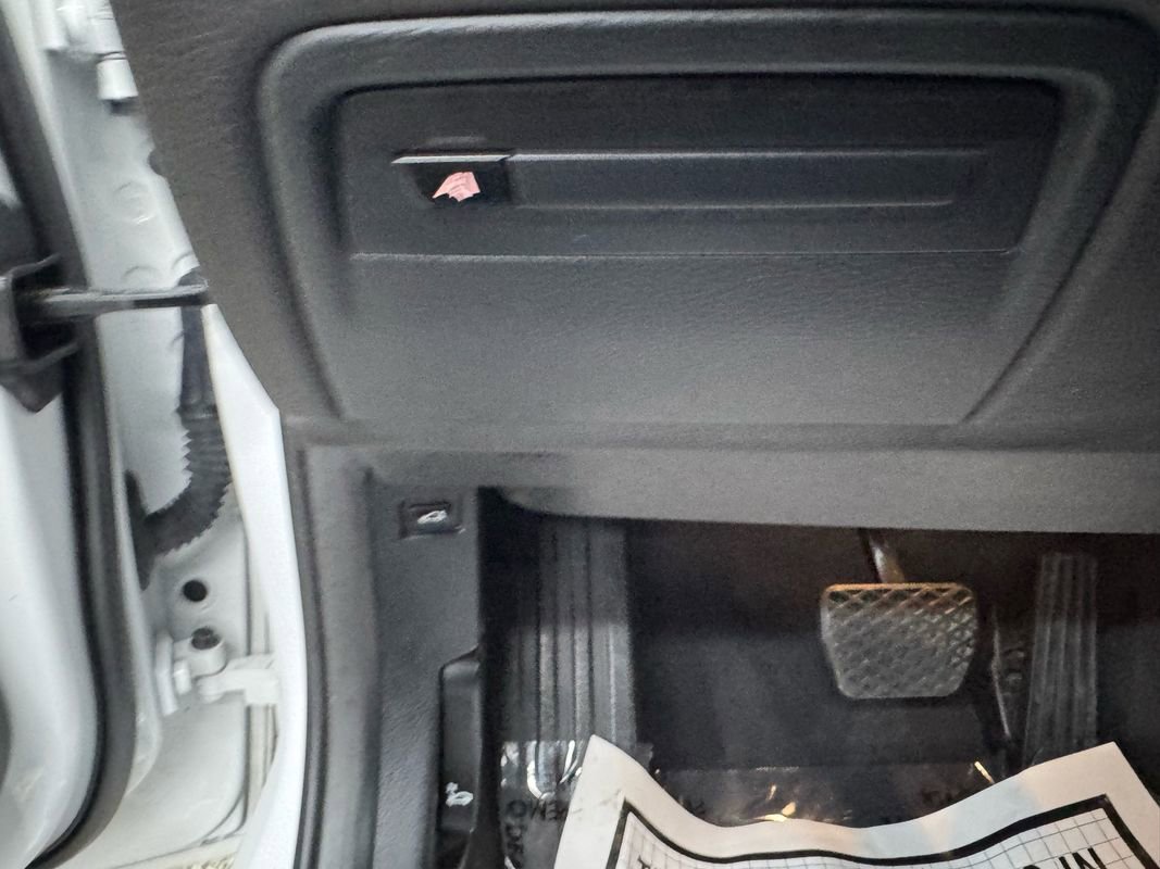 Used 2018 BMW 320i xDrive Sedan w/ Convenience Package image 23