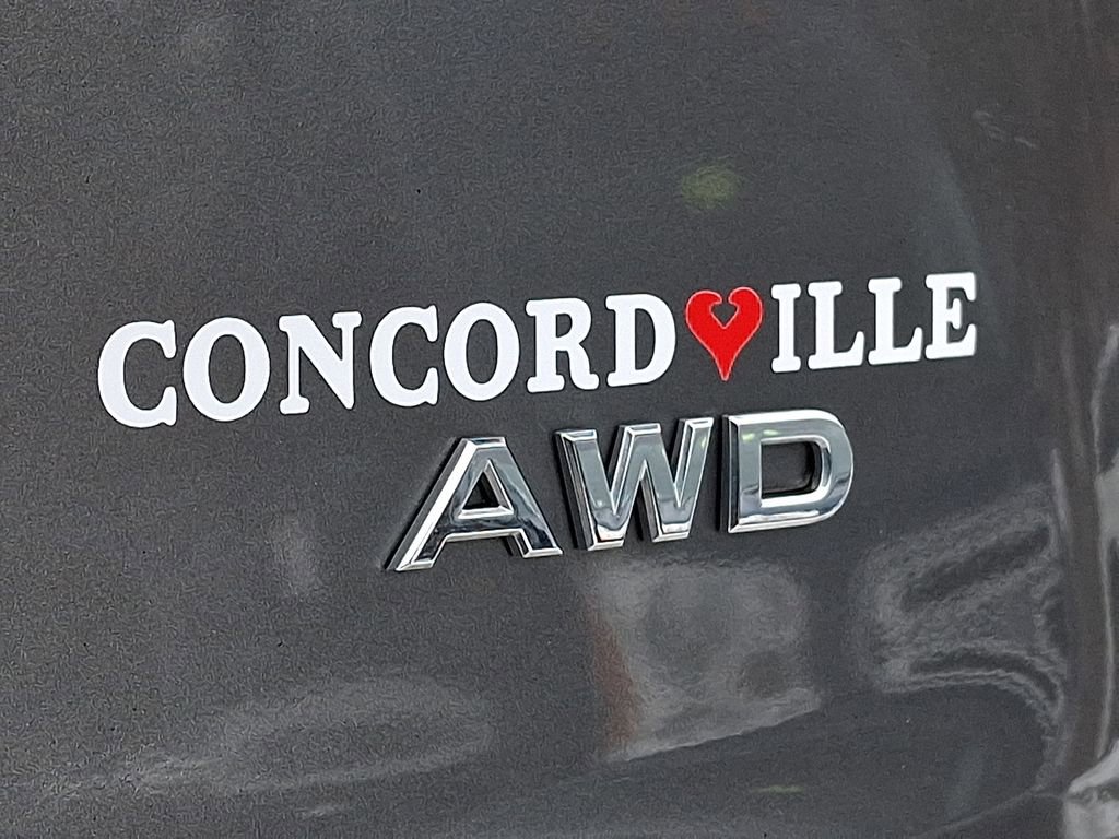 Used 2023 Nissan Rogue S image 30