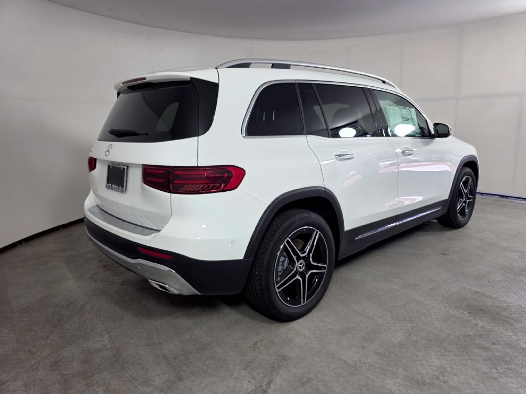 New 2026 Mercedes-Benz GLB 250 image 4