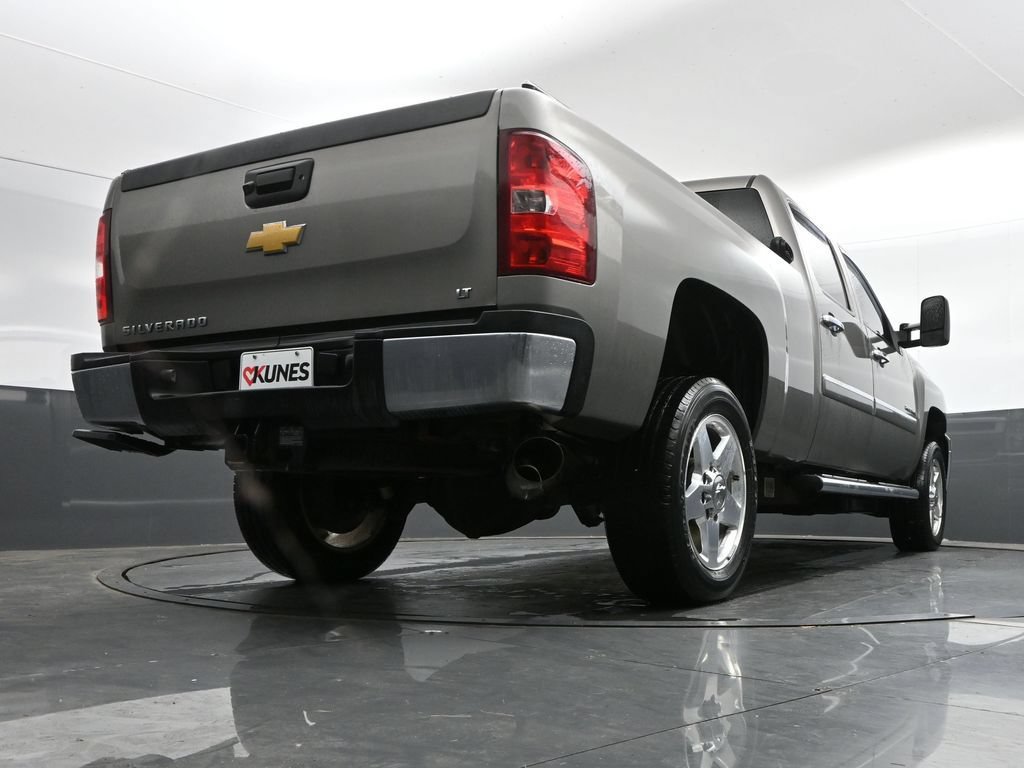 Used 2013 Chevrolet Silverado 2500 LT w/ Custom Sport Truck Package RWD image 33