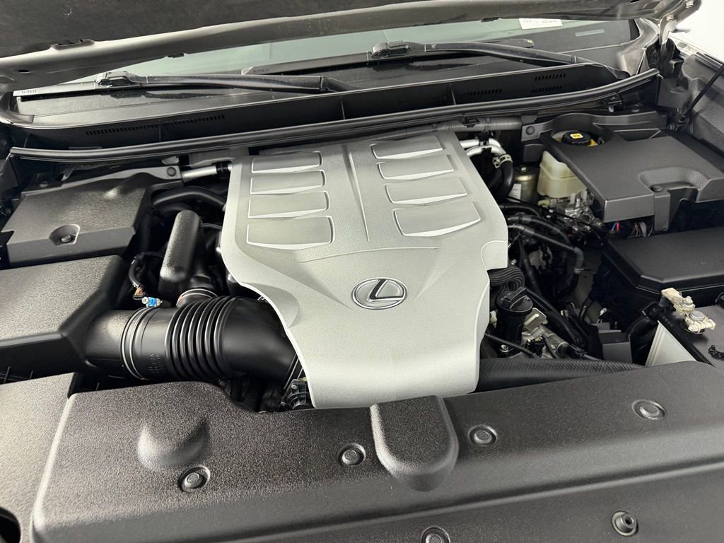 Used 2022 Lexus GX 460 Luxury w/ Sport Design Package image 34