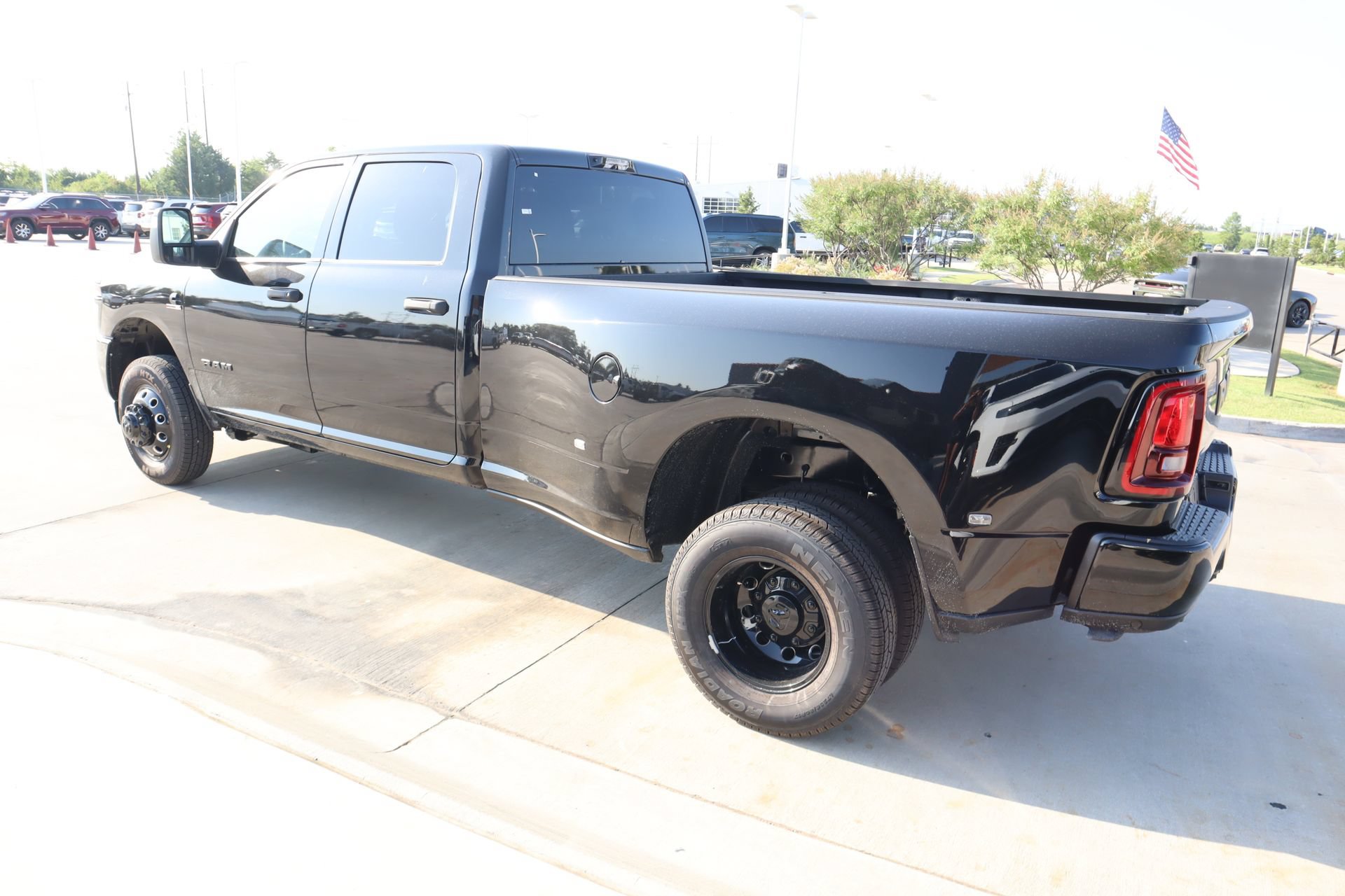 New 2026 RAM 3500 Big Horn AWD/4WD image 23