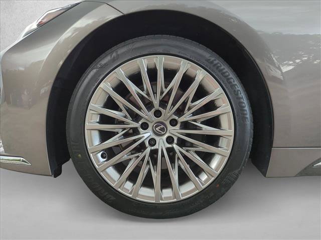 Used 2024 Lexus LS 500 RWD image 24