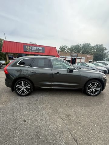 Used 2018 Volvo XC60 T5 Momentum w/ Convenience Package AWD/4WD image 4