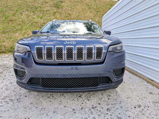 Used 2020 Jeep Cherokee Latitude AWD/4WD image 3