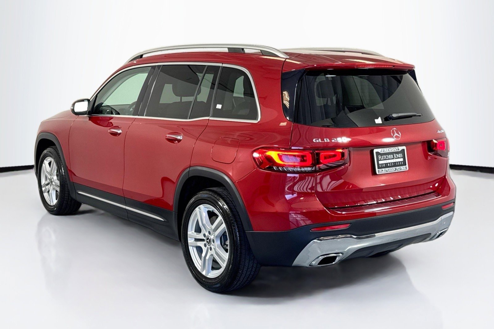 Used 2021 Mercedes-Benz GLB 250 4MATIC image 7